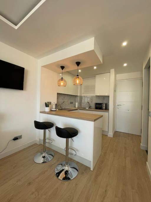 Exclusivo Estudio Piscinas, Conserjeria 24 H Benalmadena
